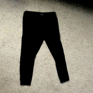 black 7/8 cropped leggings